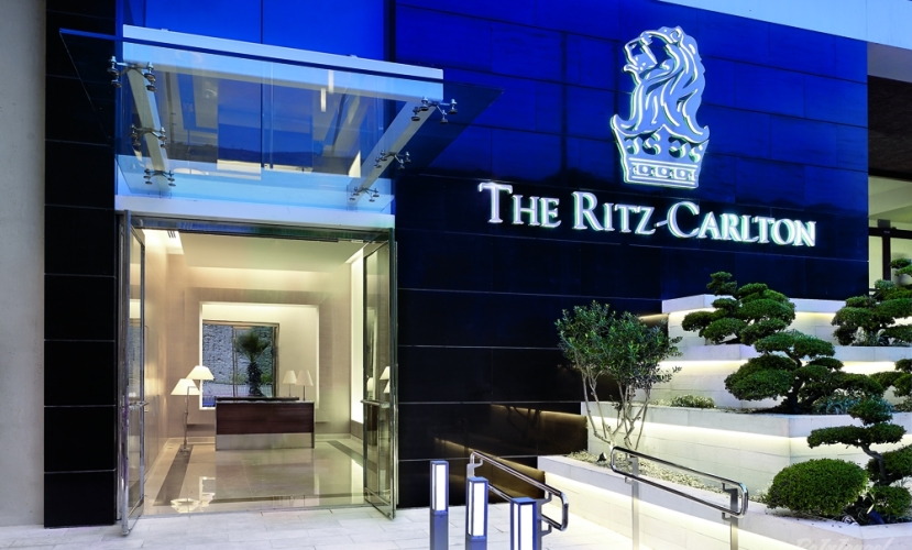 Первый израильский Ritz-Carlton Hotel в порту Герцлии